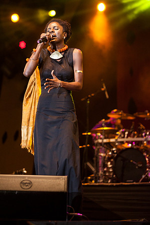 Jah9