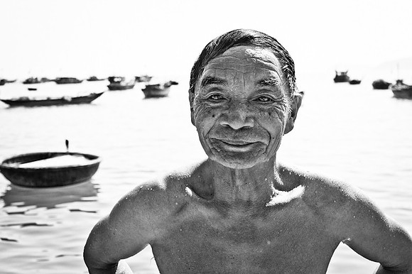 Old fisher at Cham Island
